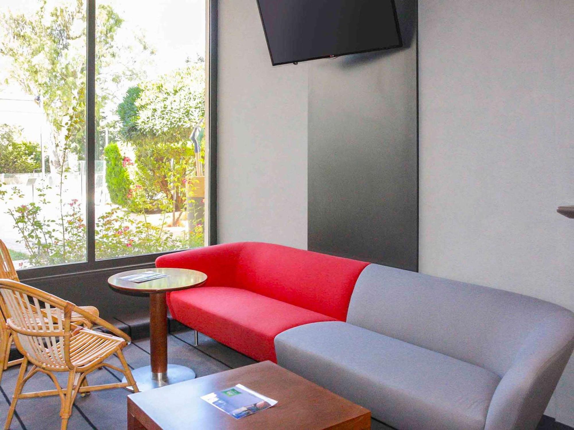 Ibis Styles Toulon La Seyne Sur Mer Экстерьер фото
